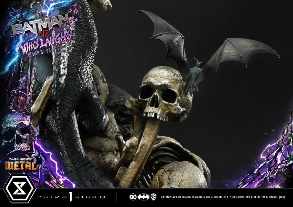 Dark Nights: Metal (Comics)  Batman versus Batman Who Laughs (Design by David Finch) DX Version