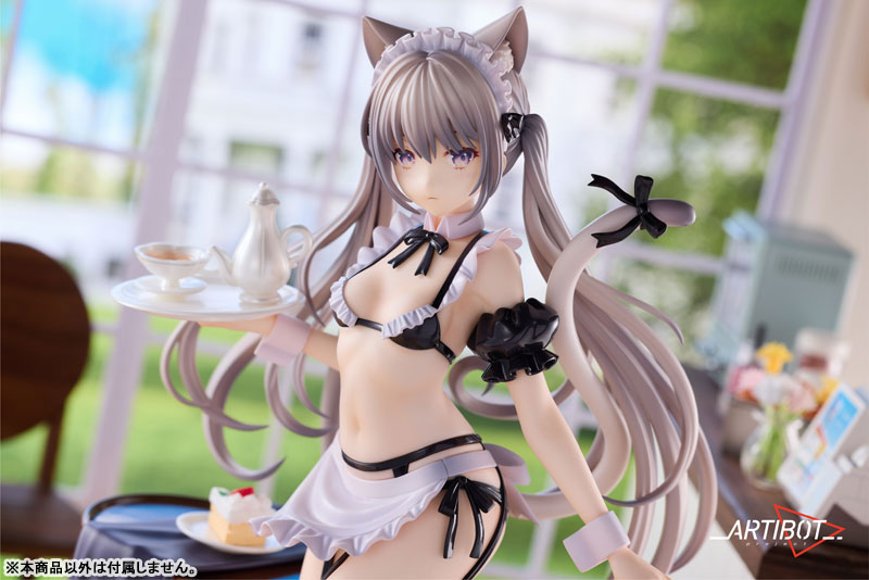 Maid Cat Noah