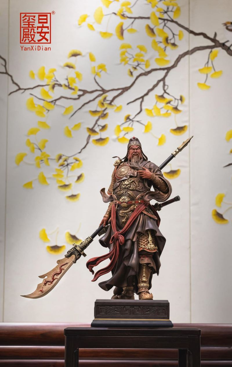 Guan Yu Statue