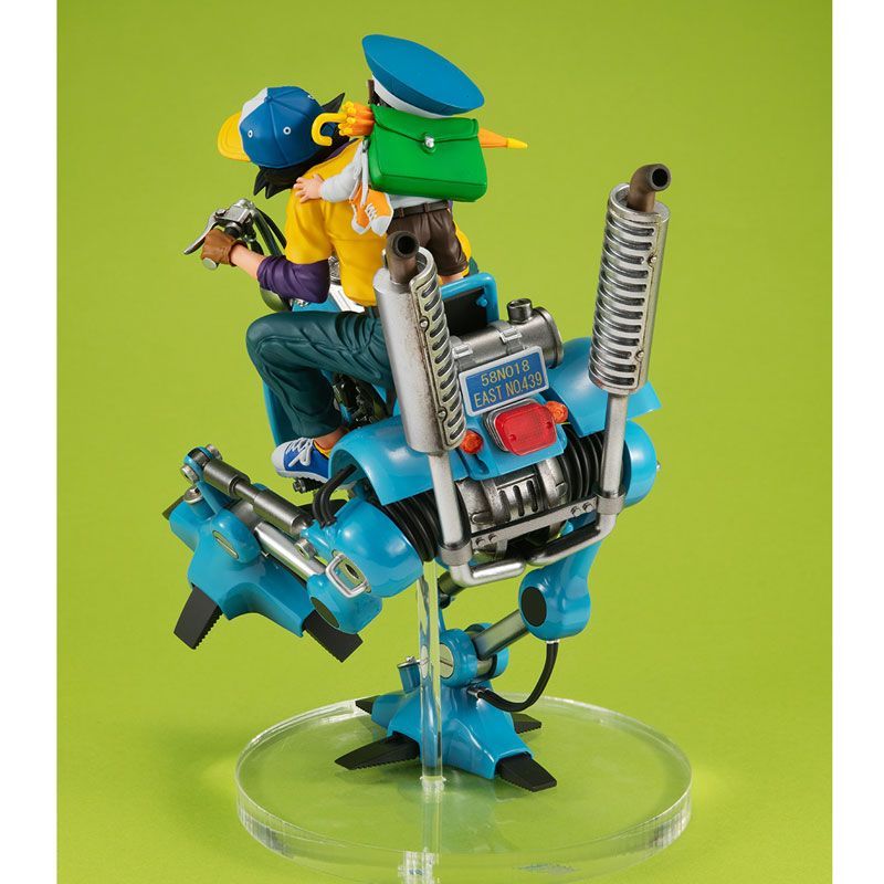Desktop Real McCoy EX Dragon Ball Z Son Goku & Gohan & Bipedal Walking Robot
