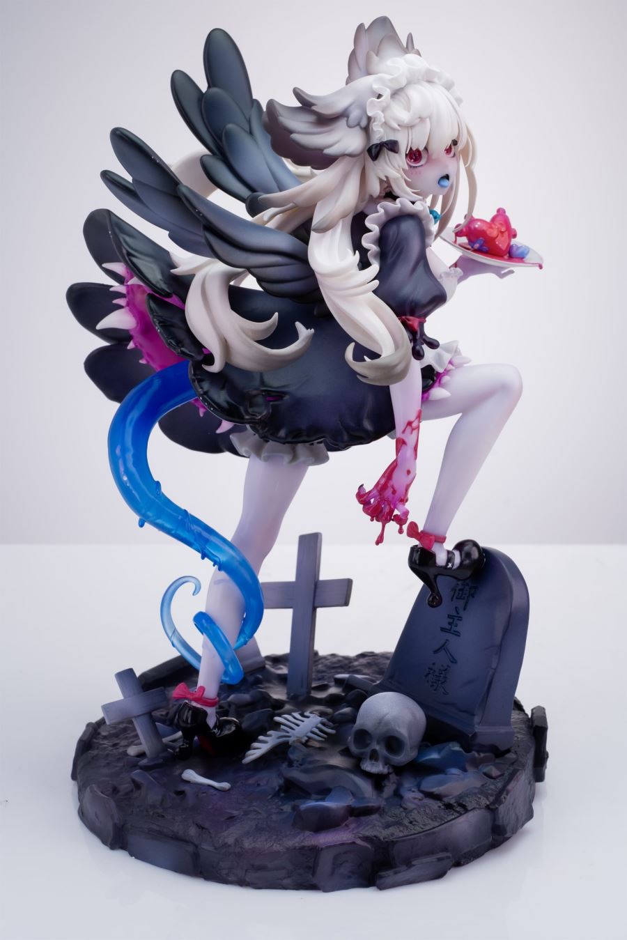 Original Maid of Cthulhu Tifa Rolfantina (White Mold)