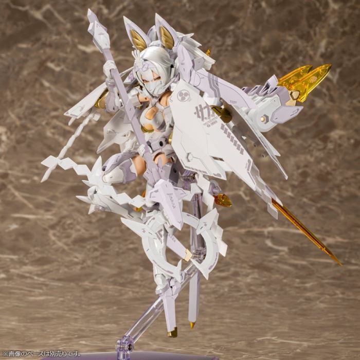 Asura Tamamo no Mae White-faced gold hair (Hakumenkonmo)