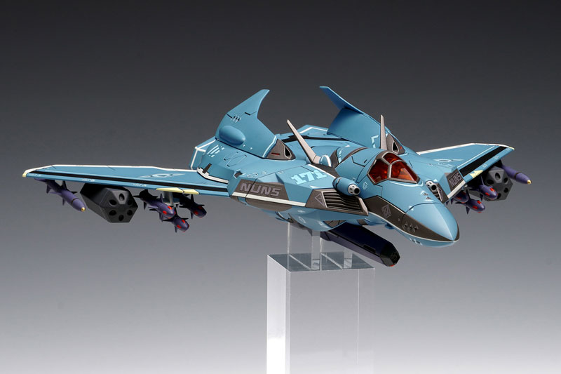 Macross Frontier VF-171 Nightmare Plus [General Model] 1/72