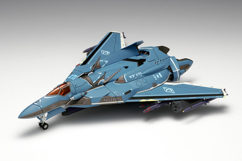 Macross Frontier VF-171 Nightmare Plus [General Model] 1/72
