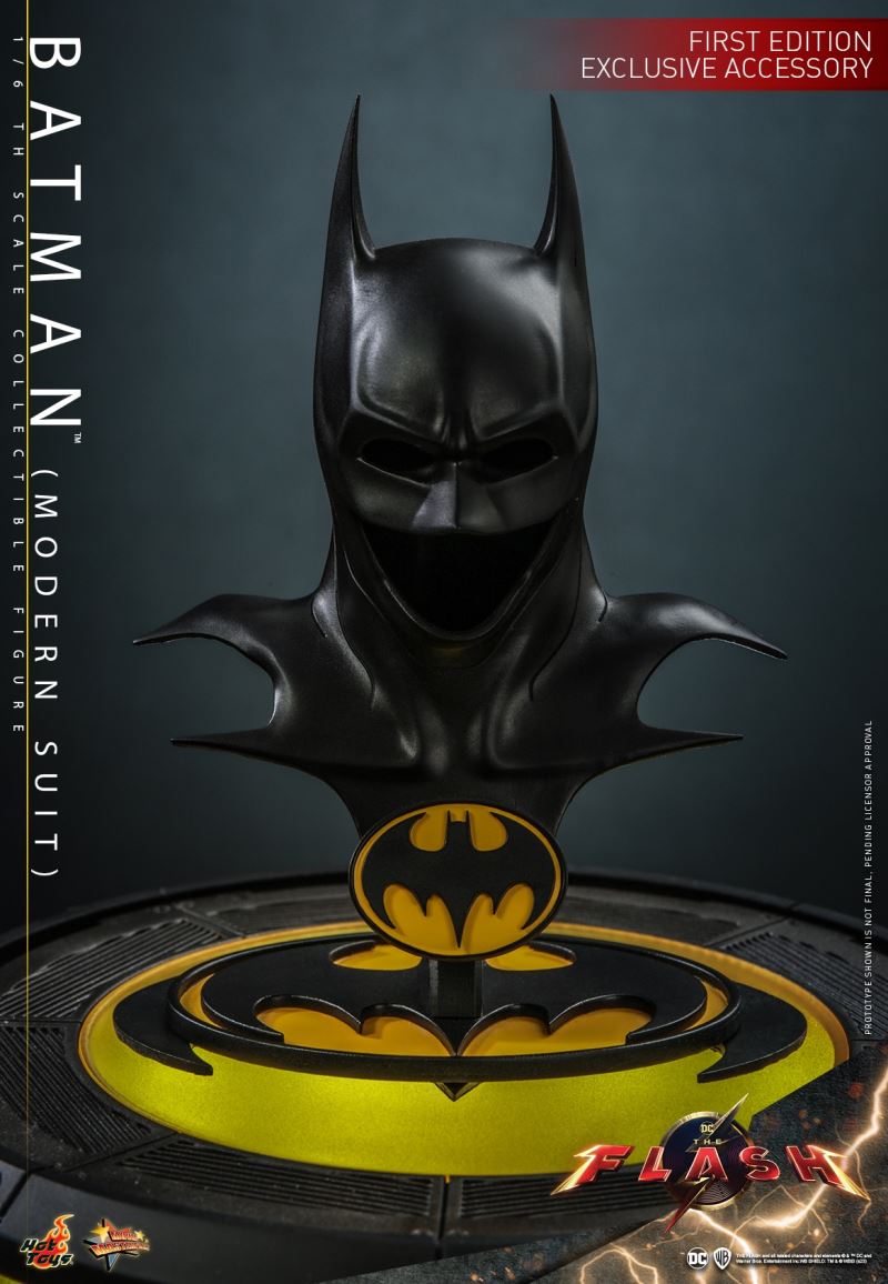 Batman (Modern Suit)