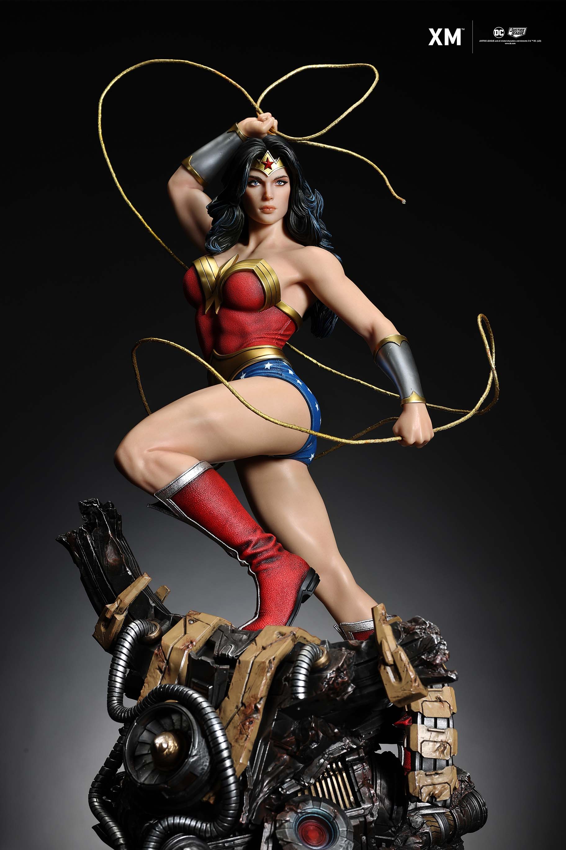 Wonder Woman - Classic 1/6 ~ 1/4