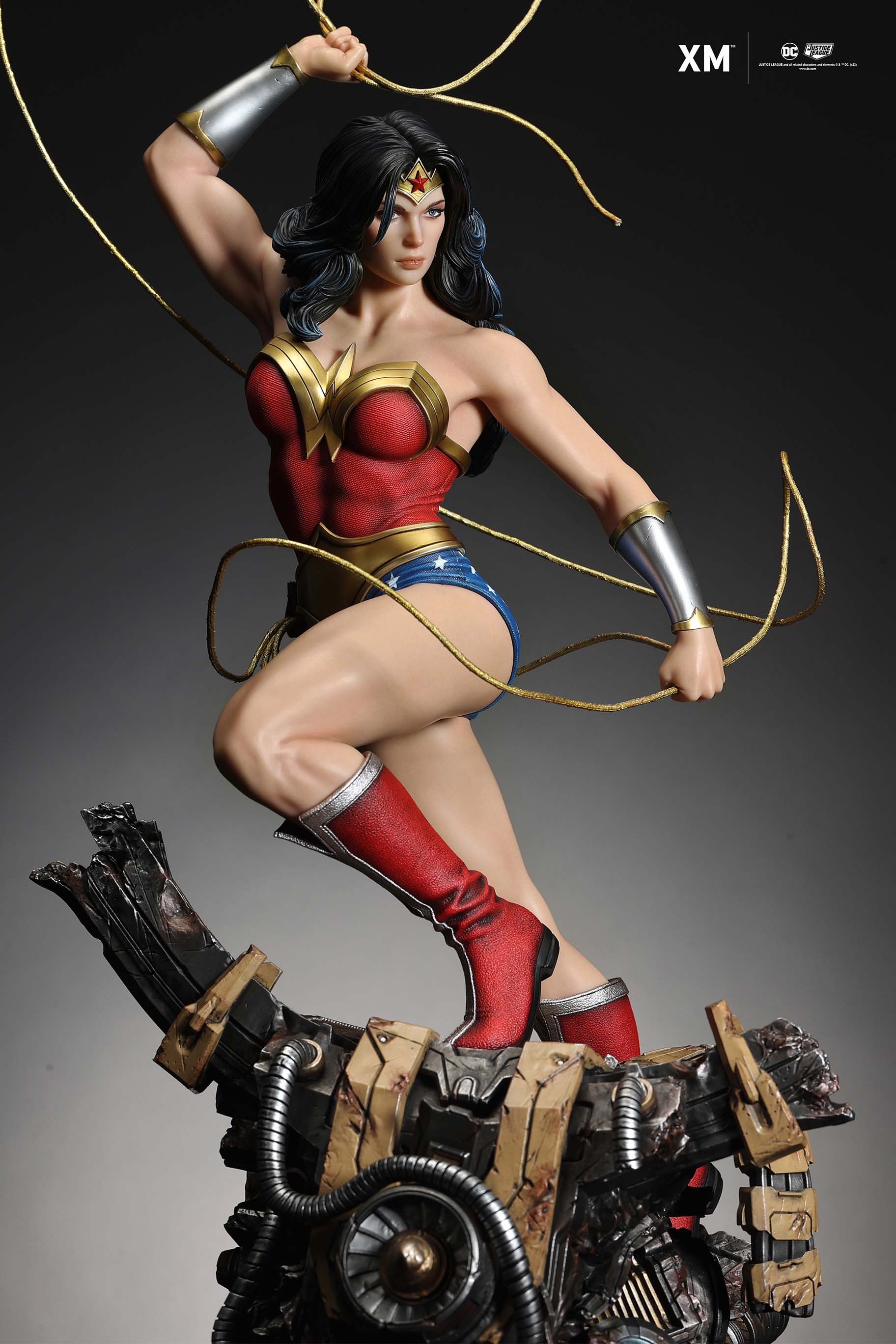 Wonder Woman - Classic 1/6 ~ 1/4