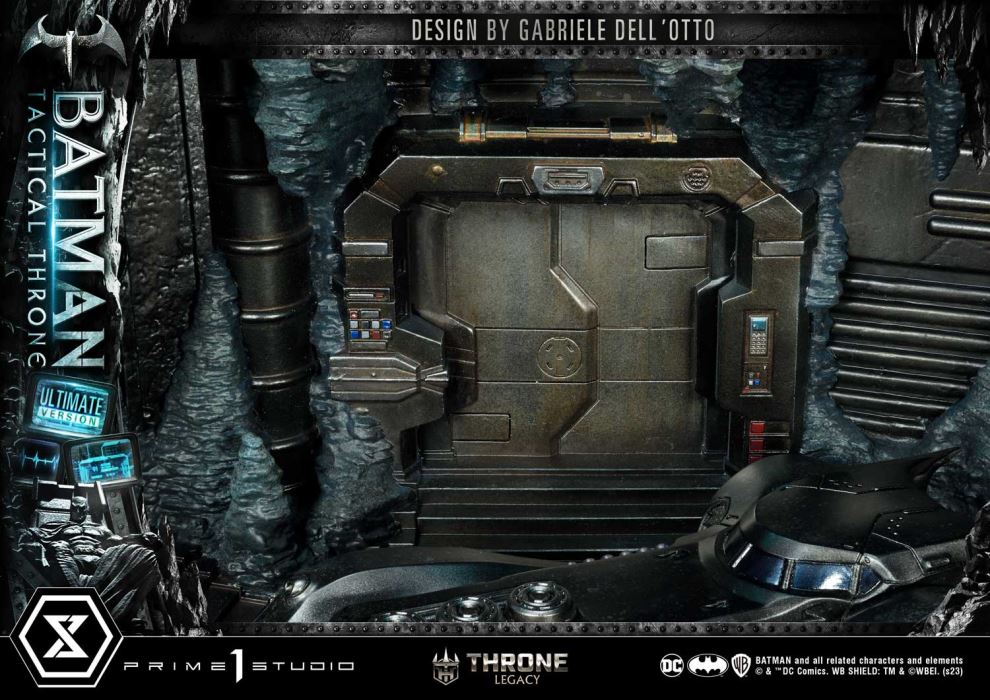 Batman Tactical Throne Ultimate Version