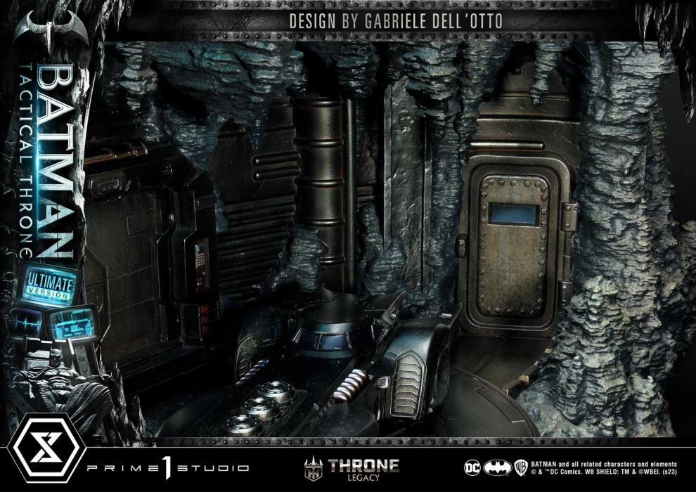 Batman Tactical Throne Ultimate Version