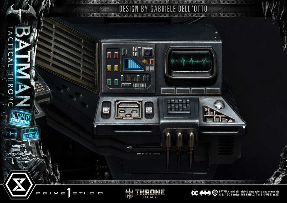 Batman Tactical Throne Ultimate Version