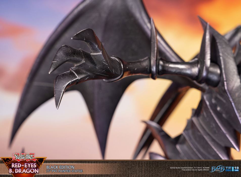 RED EYES B. DRAGON (BLACK EDITION)