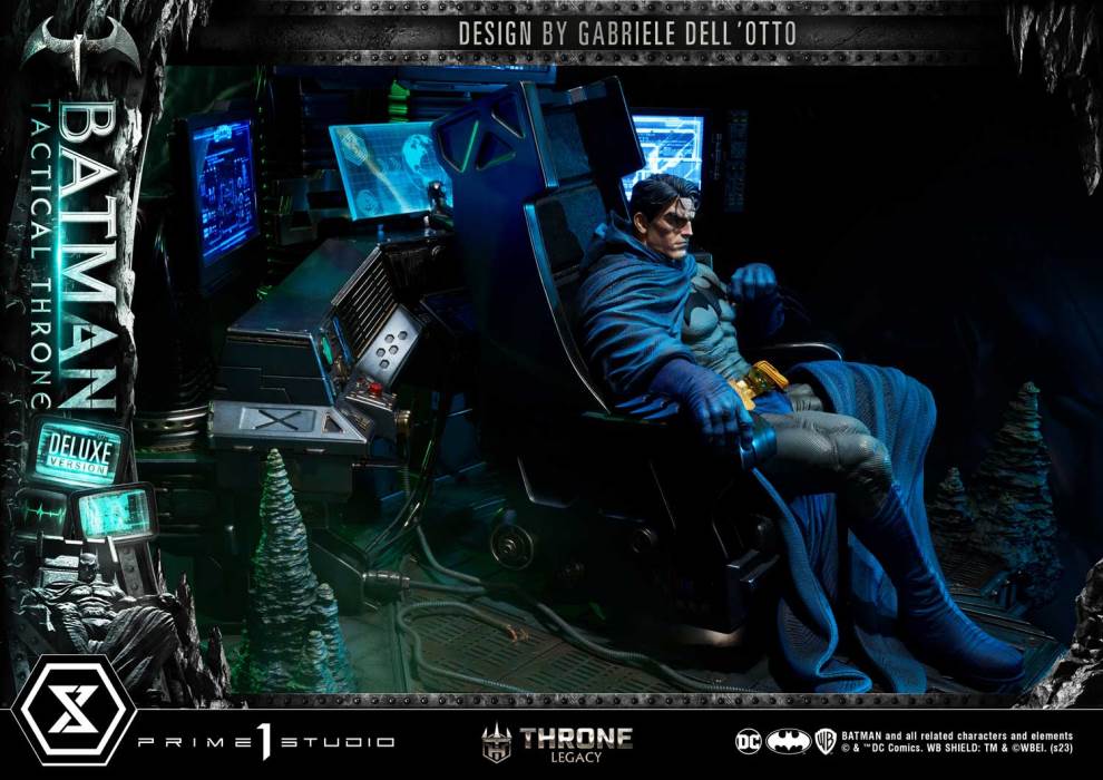 Batman Tactical Throne DX Version