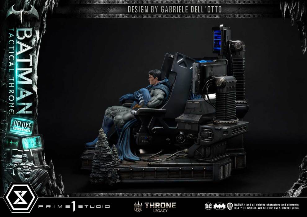 Batman Tactical Throne DX Version