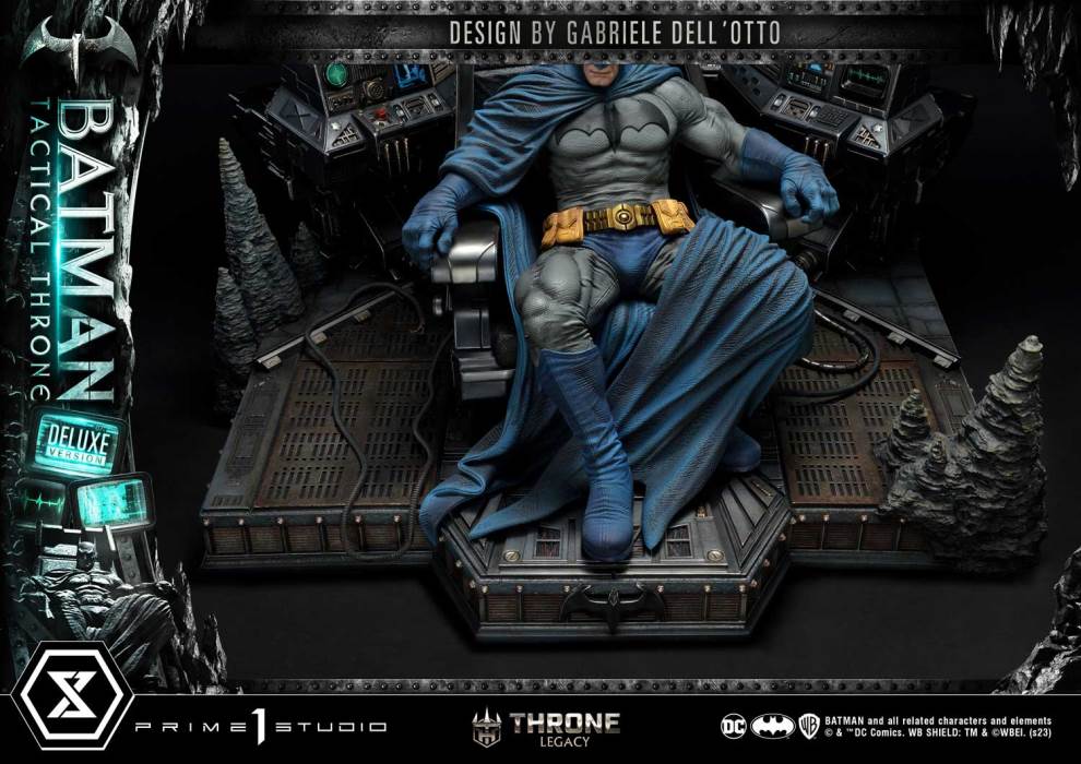 Batman Tactical Throne DX Version