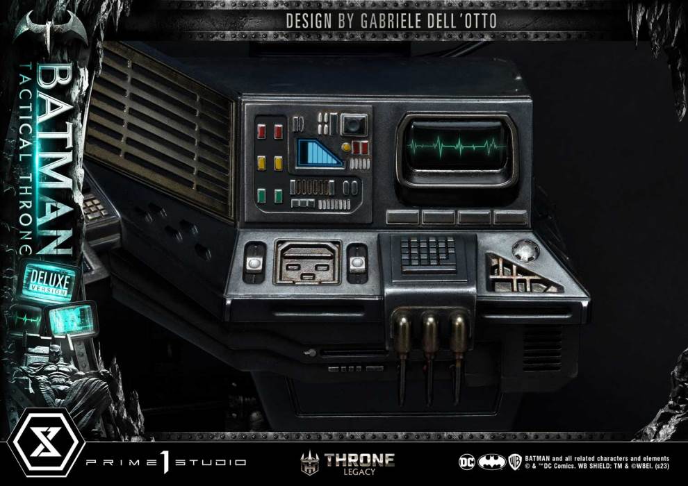 Batman Tactical Throne DX Version