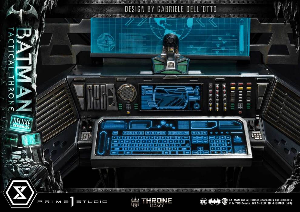 Batman Tactical Throne DX Version