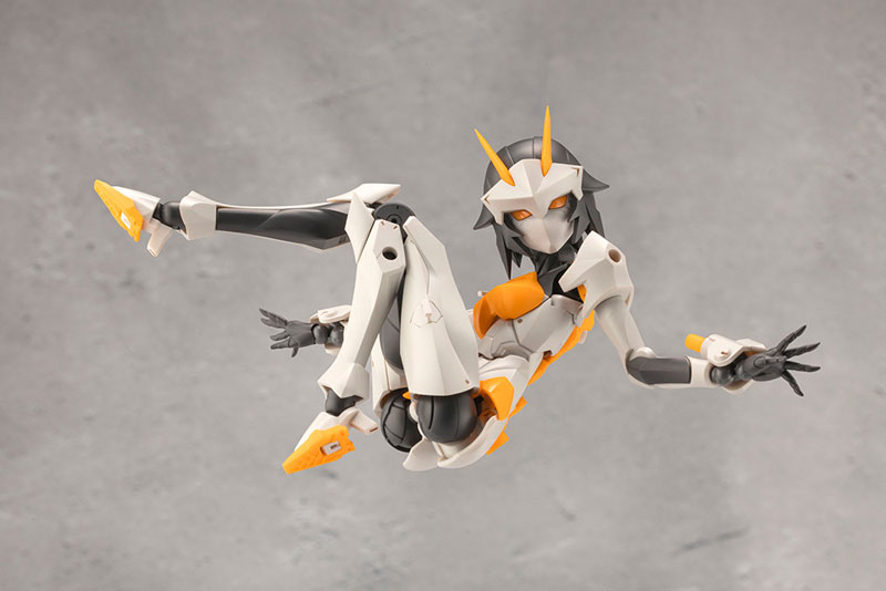 UNLIMITED UNIVERSE MEGALOMARIA PRINCIPAL