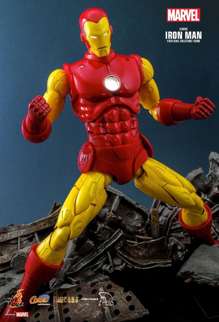 MARVEL COMICS CLASSIC IRON MAN HOT TOYS EXCLUSIVE