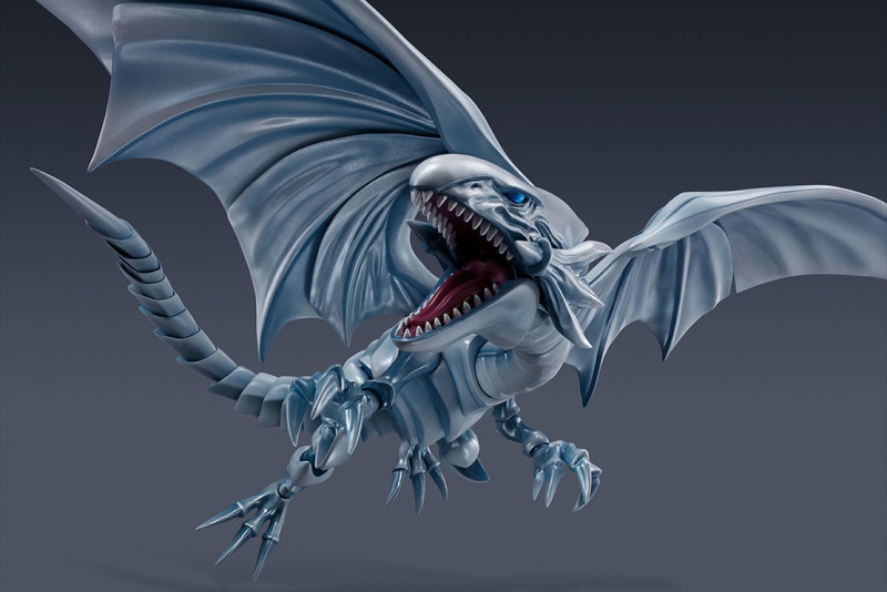 SHMonsterArts Blue Eyes White Dragon
