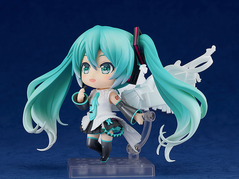 Nendoroid Character Vocal Series 01 Hatsune Miku Happy 16th Birthday Ver