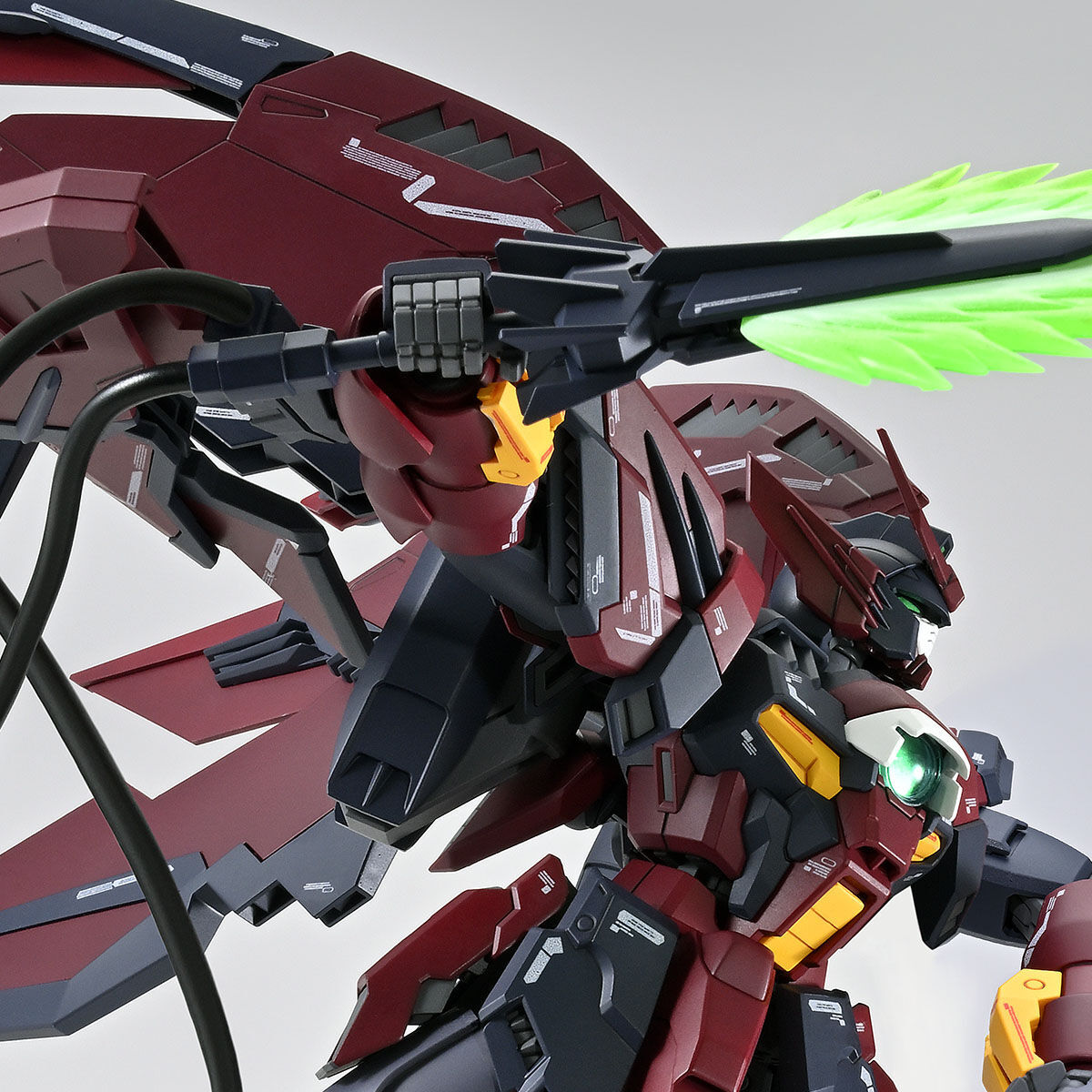 MG 1/100 Gundam Epyon EW (equipped with Sturm und Drang)