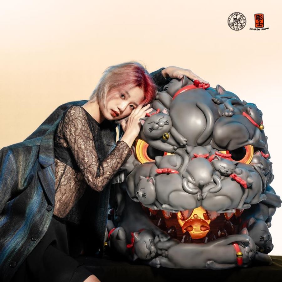 Lucky Cat Red Lotus Red Flame