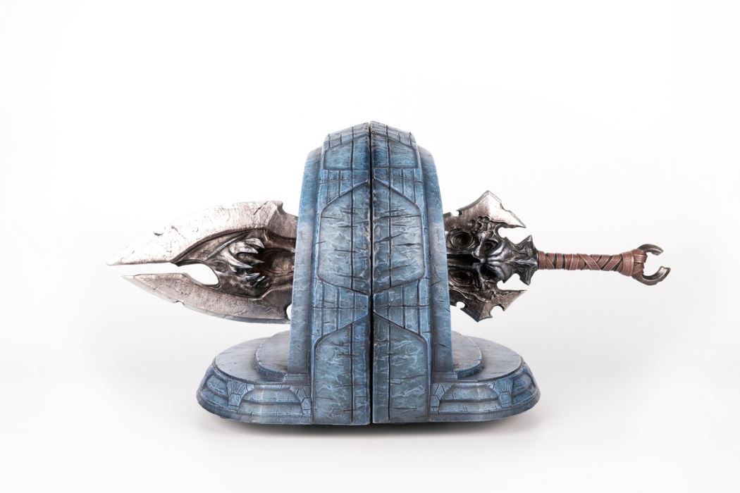 Darksiders Series- Chaoseater Bookends