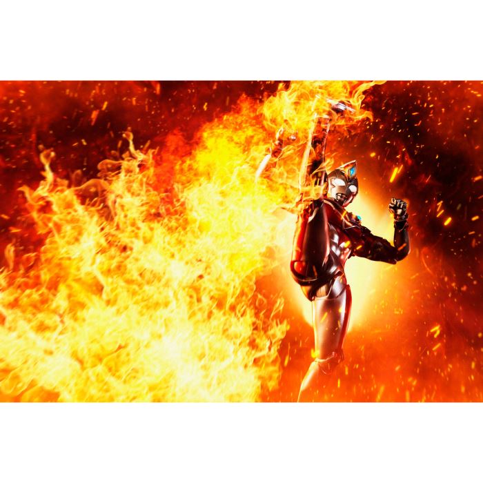 SHFiguarts Ultraman Decker Strong Type