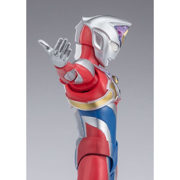 SHFiguarts Ultraman Decker Strong Type