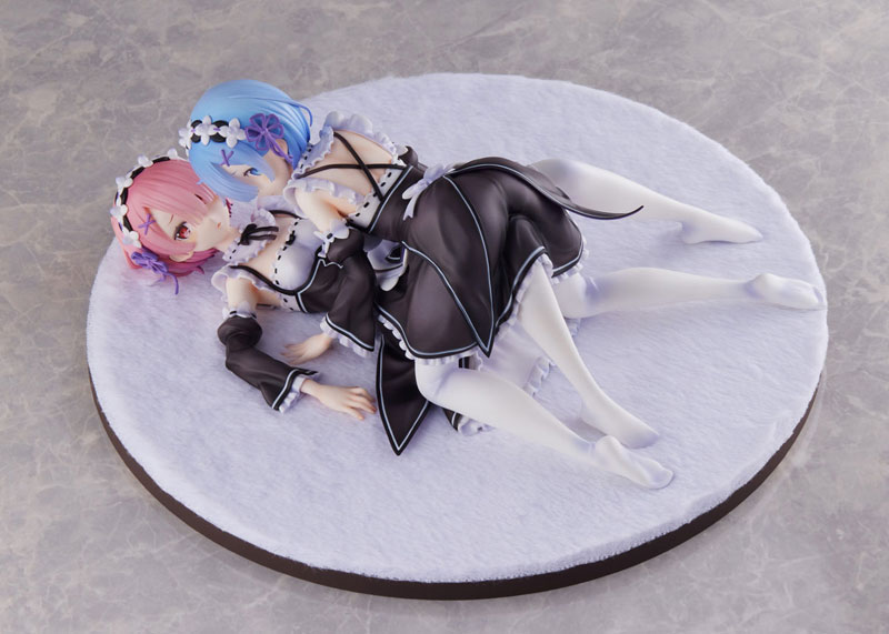 Re:ZERO -Starting Life in Another World- Ram & Rem 1/7