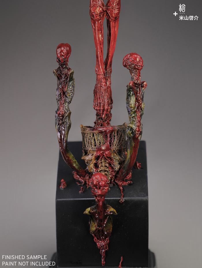 RED STATUE AND CANNON