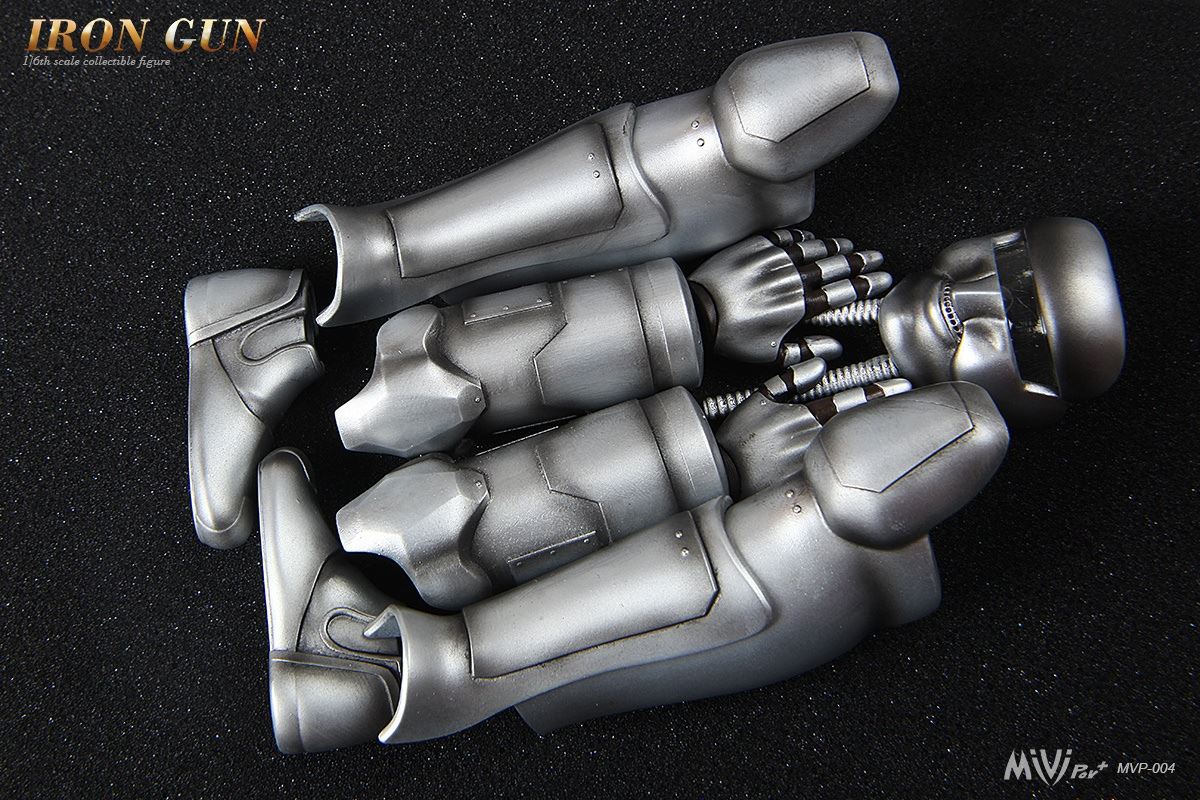 The Man with the Golden Gun 1/6