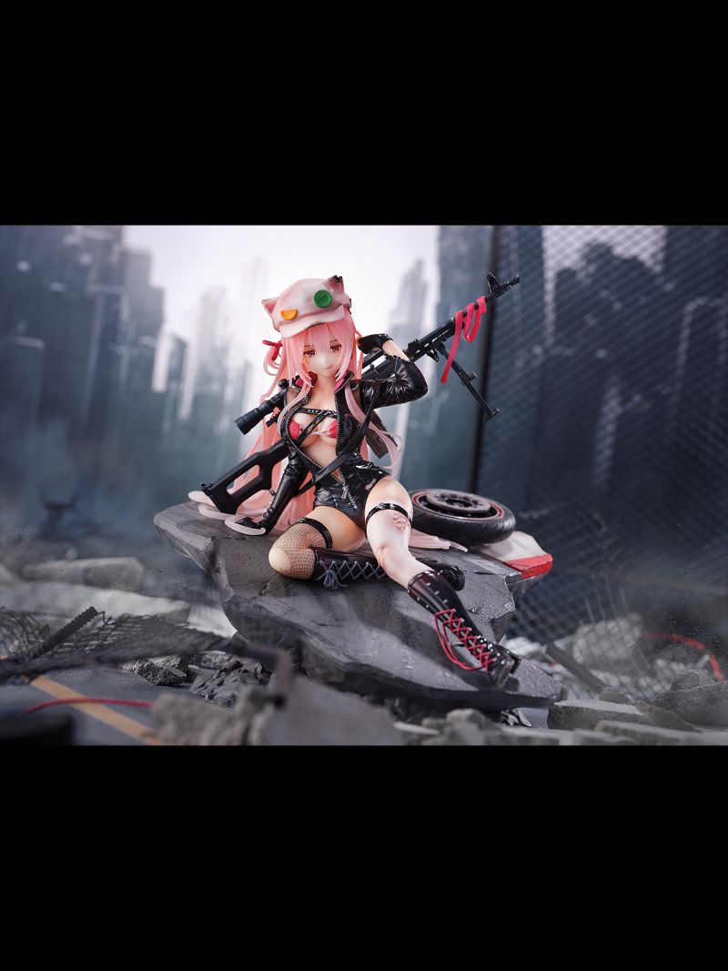 SHIBUYA SCRAMBLE FIGURE Girls' Frontline UKM-2000 Damage Ver 1/7