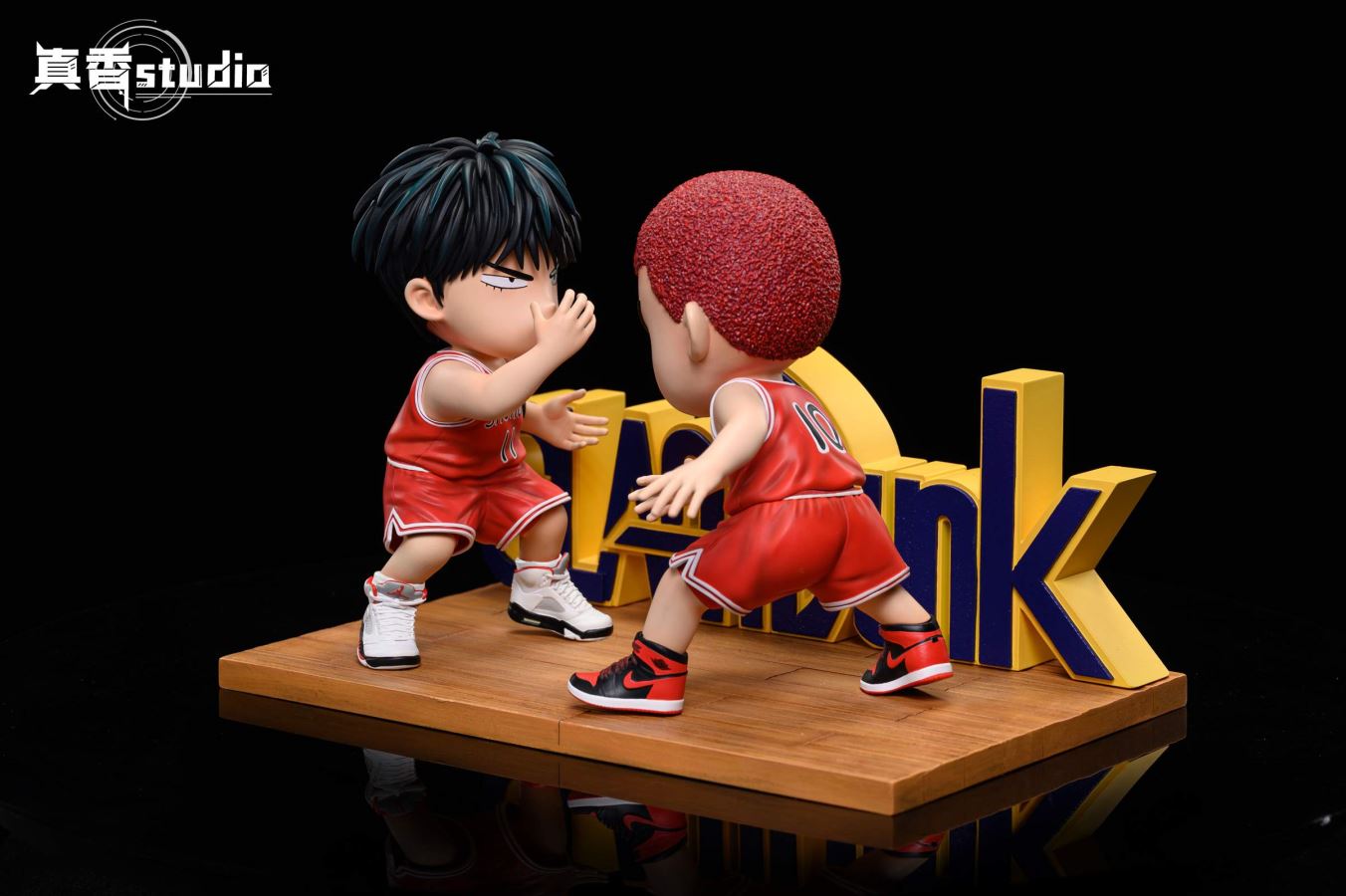 Kaede Rukawa & Hanamichi Sakuragi High Five – SLAM DUNK