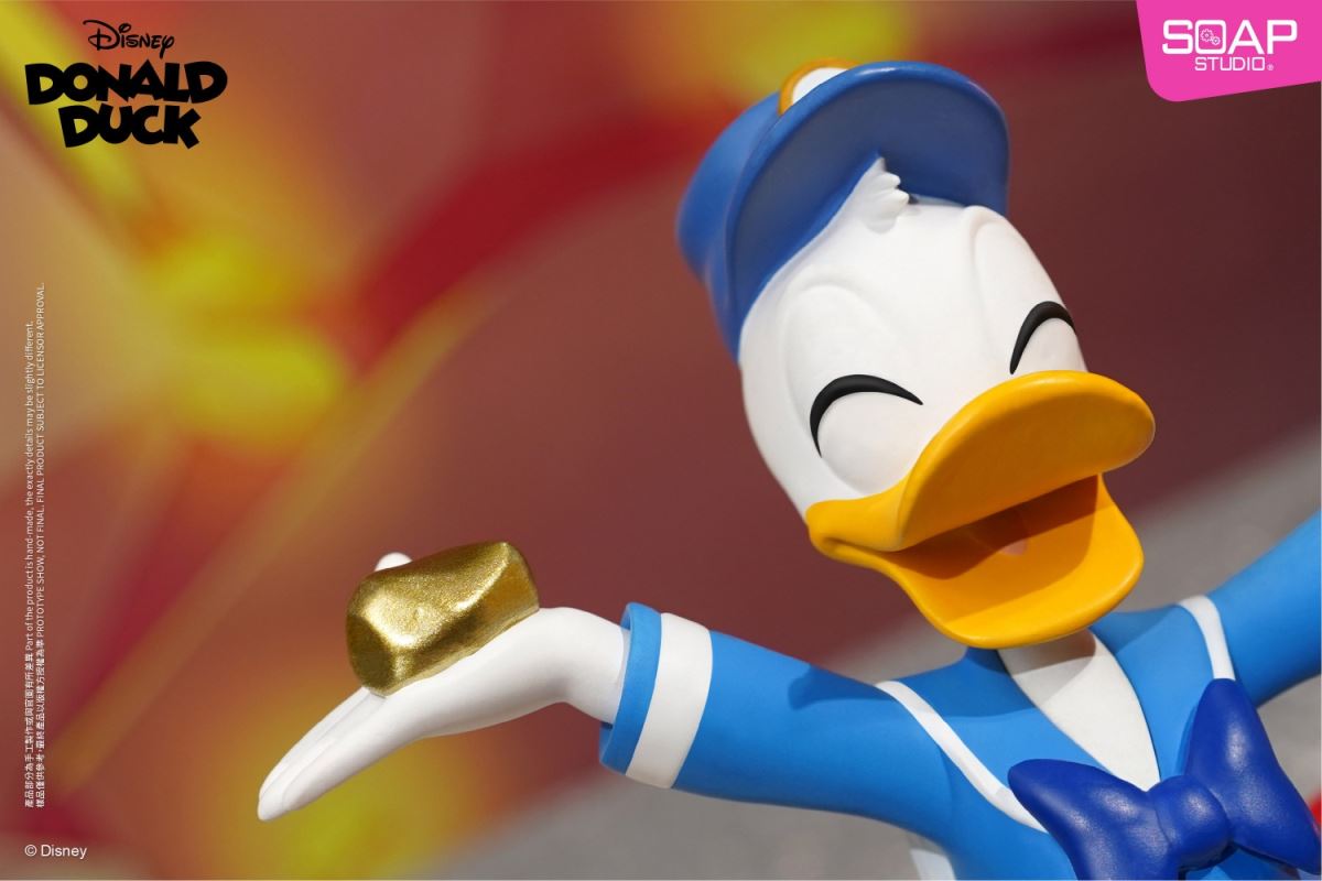 Disney Donald Duck Series - Golden Explorer Ornament