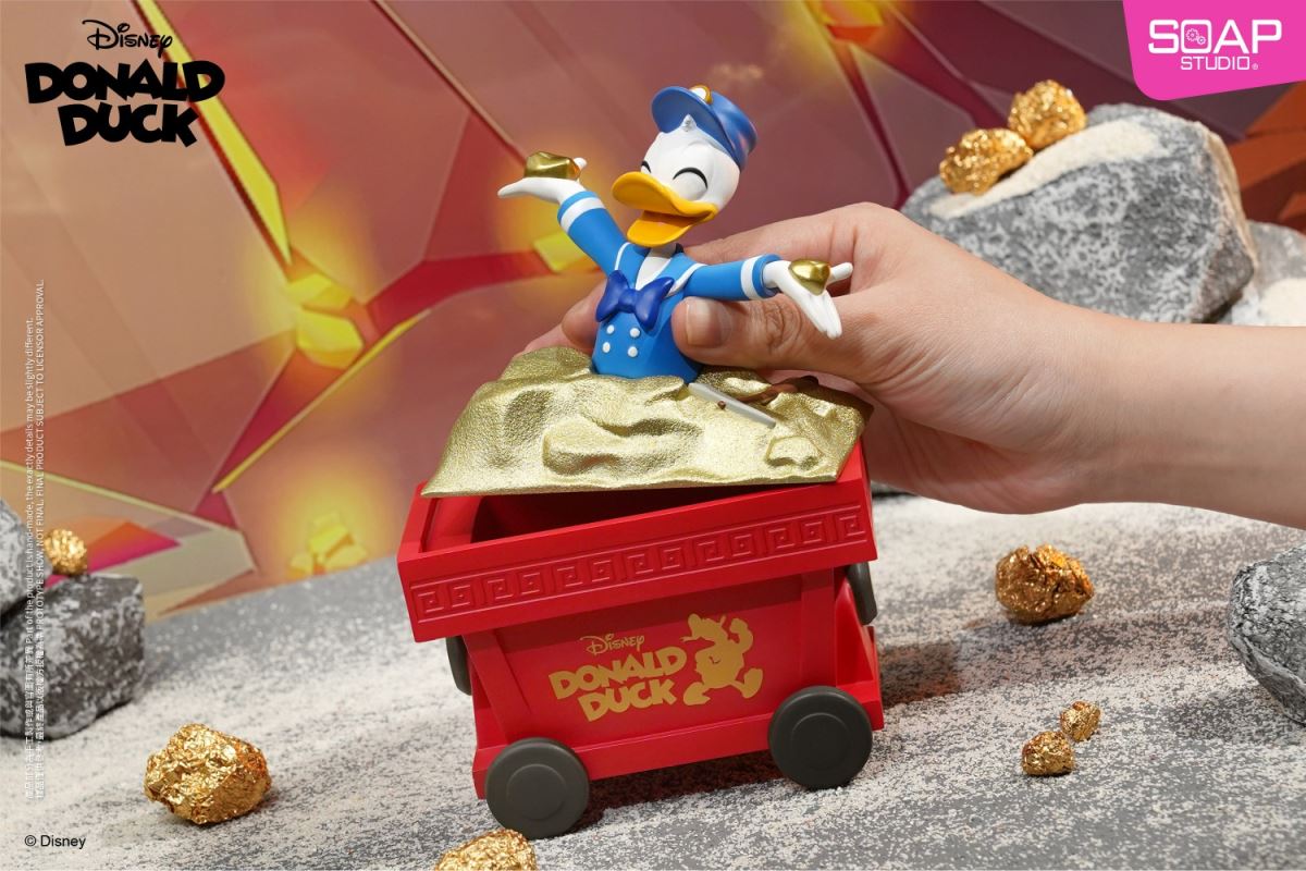 Disney Donald Duck Series - Golden Explorer Ornament