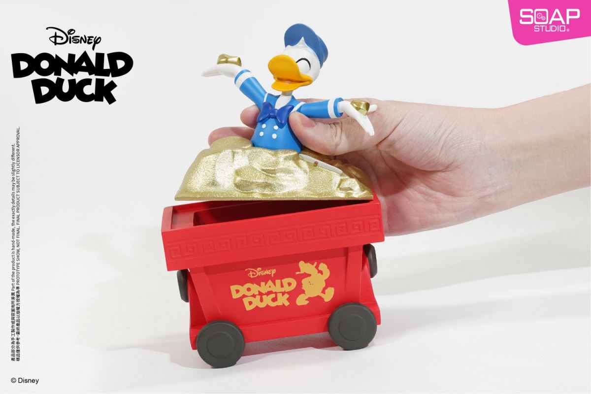 Disney Donald Duck Series - Golden Explorer Ornament