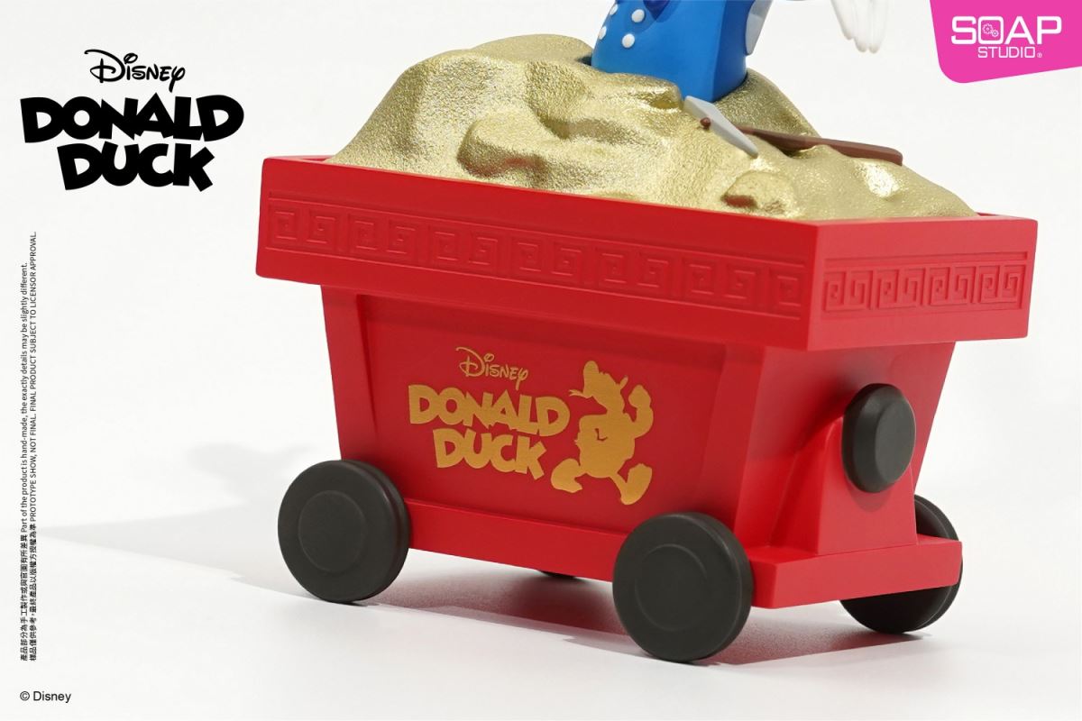 Disney Donald Duck Series - Golden Explorer Ornament