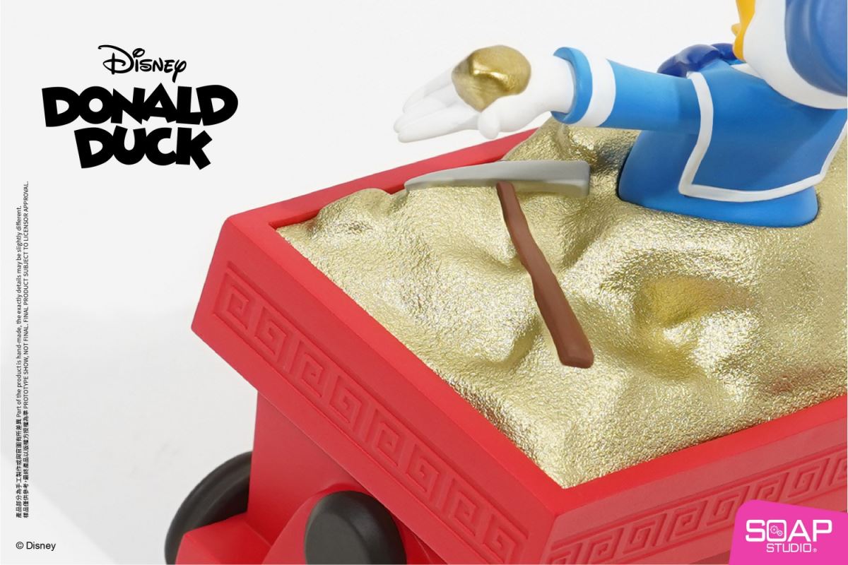 Disney Donald Duck Series - Golden Explorer Ornament