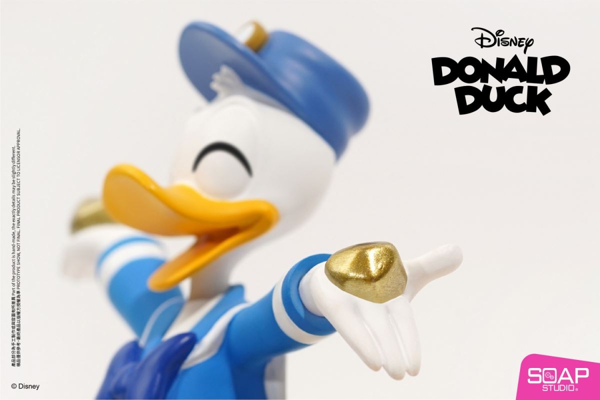 Disney Donald Duck Series - Golden Explorer Ornament