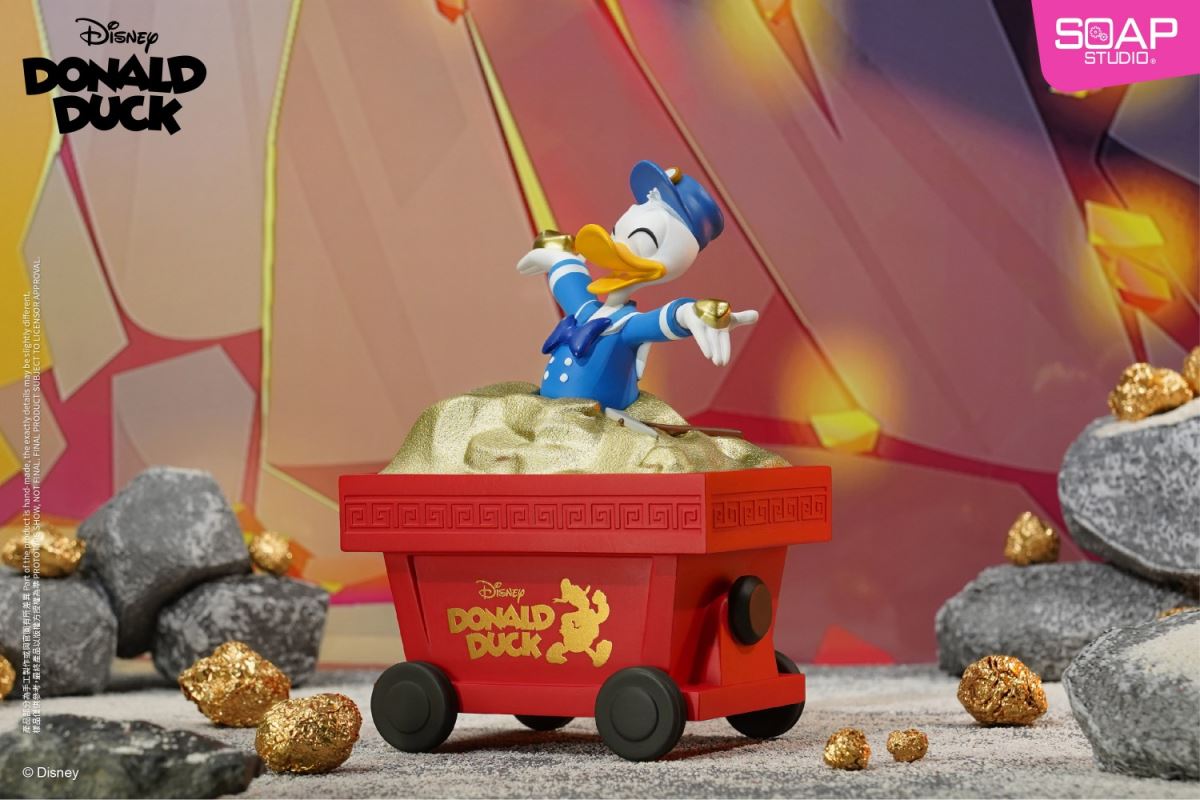 Disney Donald Duck Series - Golden Explorer Ornament