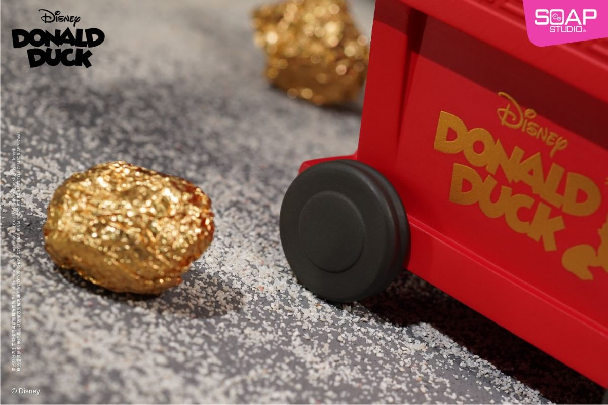 Disney Donald Duck Series - Golden Explorer Ornament