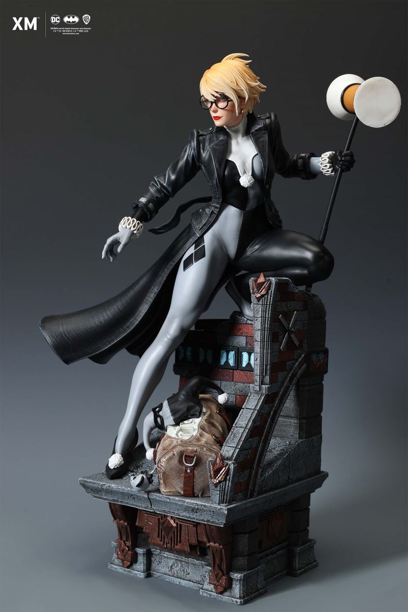 Harley Quinn (Batman: White Knight) - Stealth Version 1/4