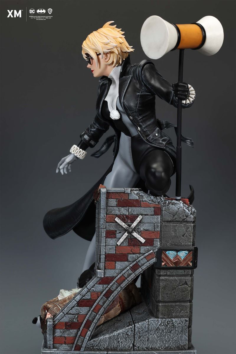 Harley Quinn (Batman: White Knight) - Stealth Version 1/4
