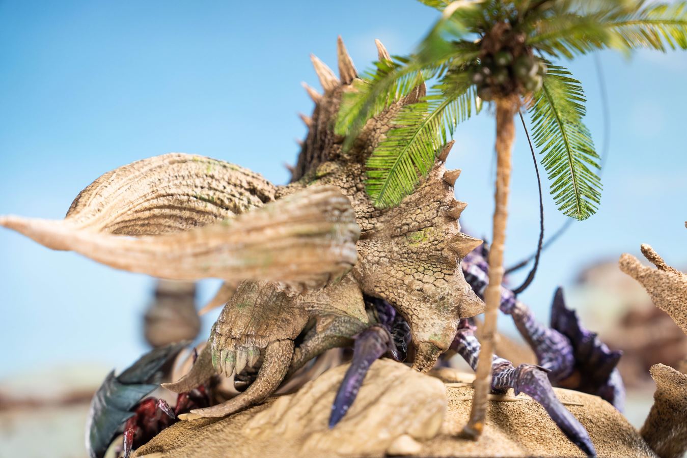 Daimyo Hermitaur & Plum Daimyo Hermitaur - Monster Hunter