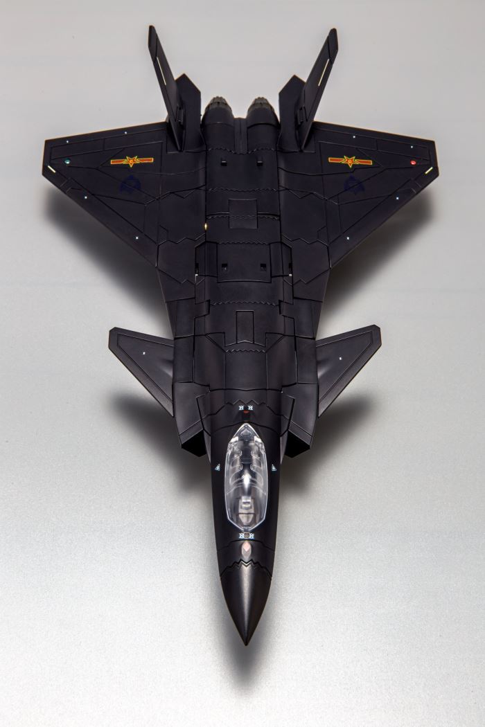 J-20 Black Gold Black Flash Alloy Transformation Fighter