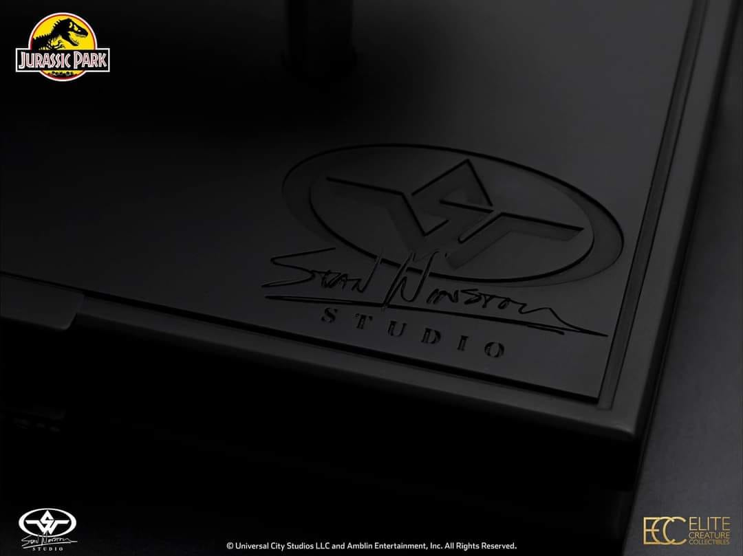 Velociraptor Eye Prop Replica - Jurassic Park