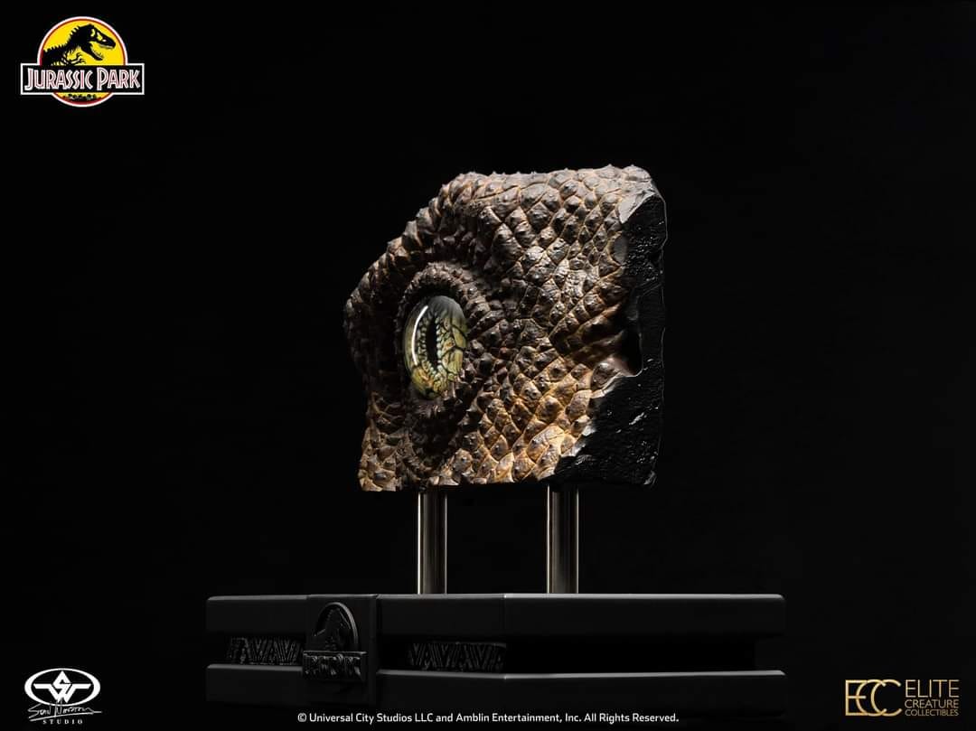 Velociraptor Eye Prop Replica - Jurassic Park