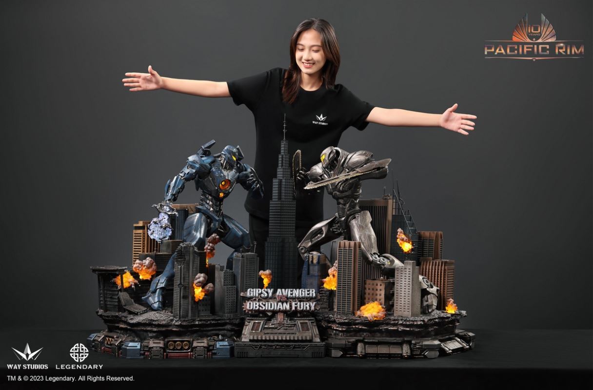 Gipsy Avenger VS Obsidian Fury - Pacific Rim