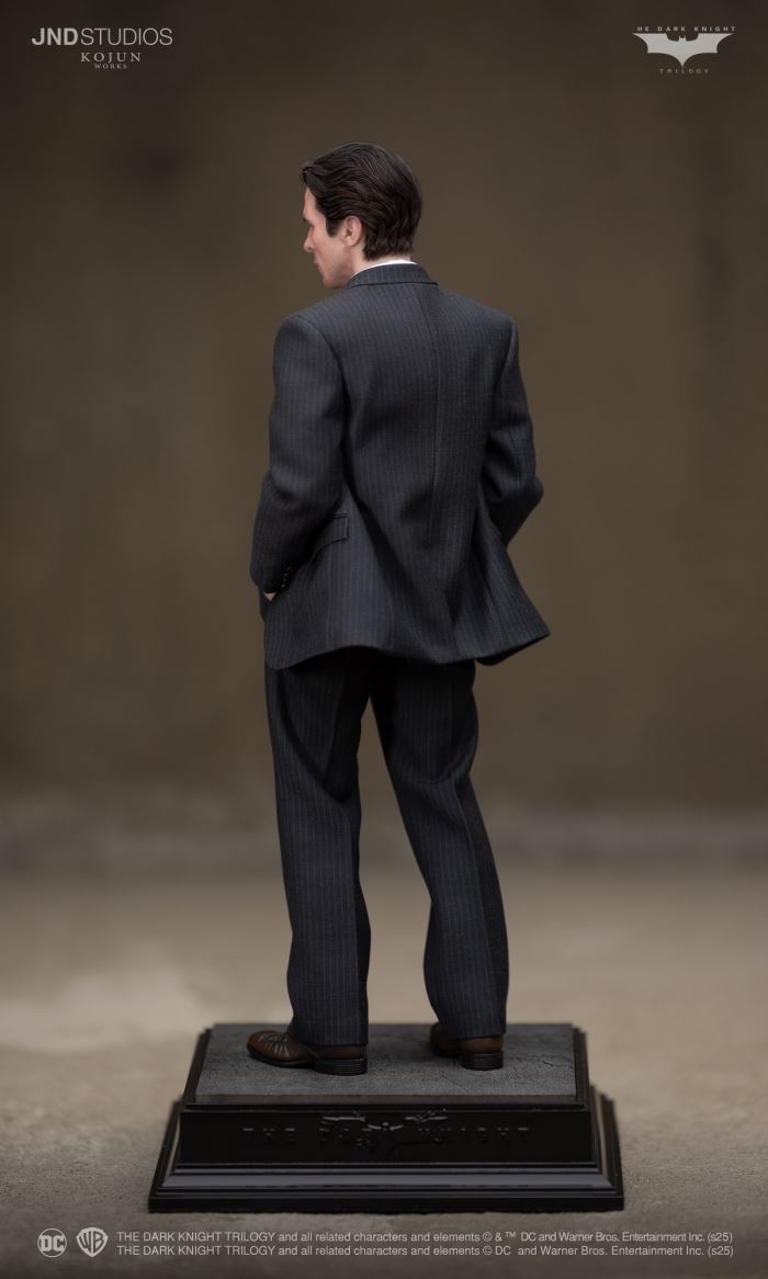 Batman - Bruce Wayne : The Dark Knight 1/6